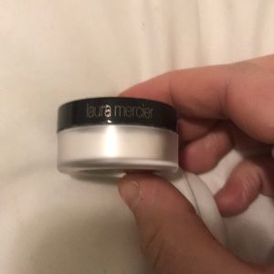Mini Laura Mercier secret brightening powder